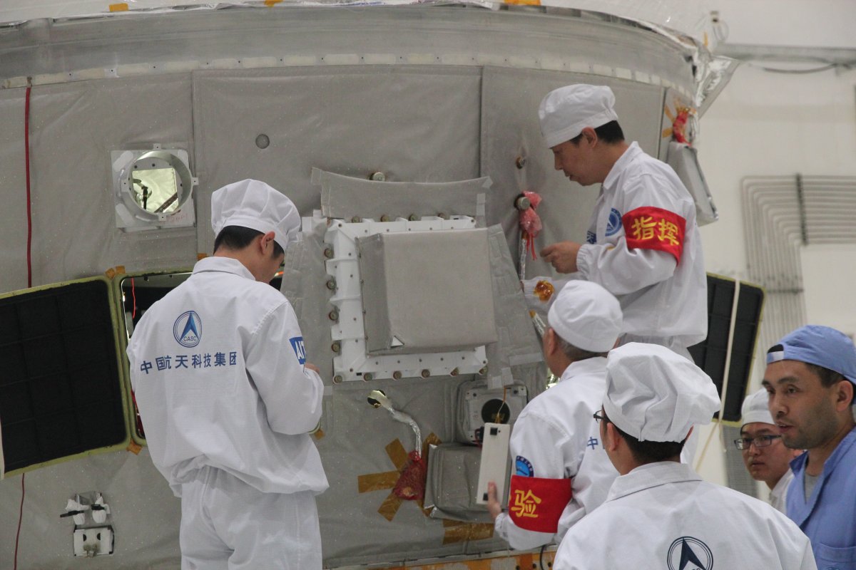 POLAR being installed on Tiangong-2